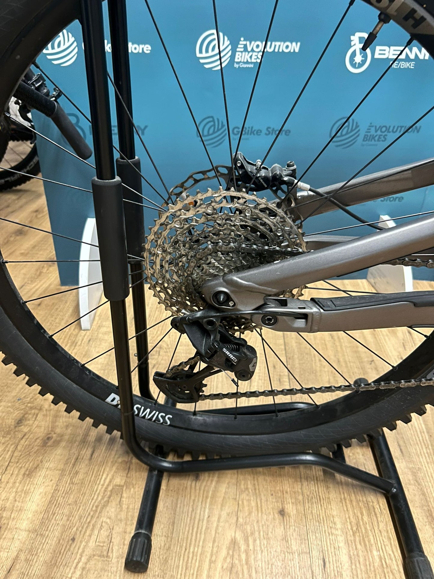 Tamaño de rawoop de radón L - Usado