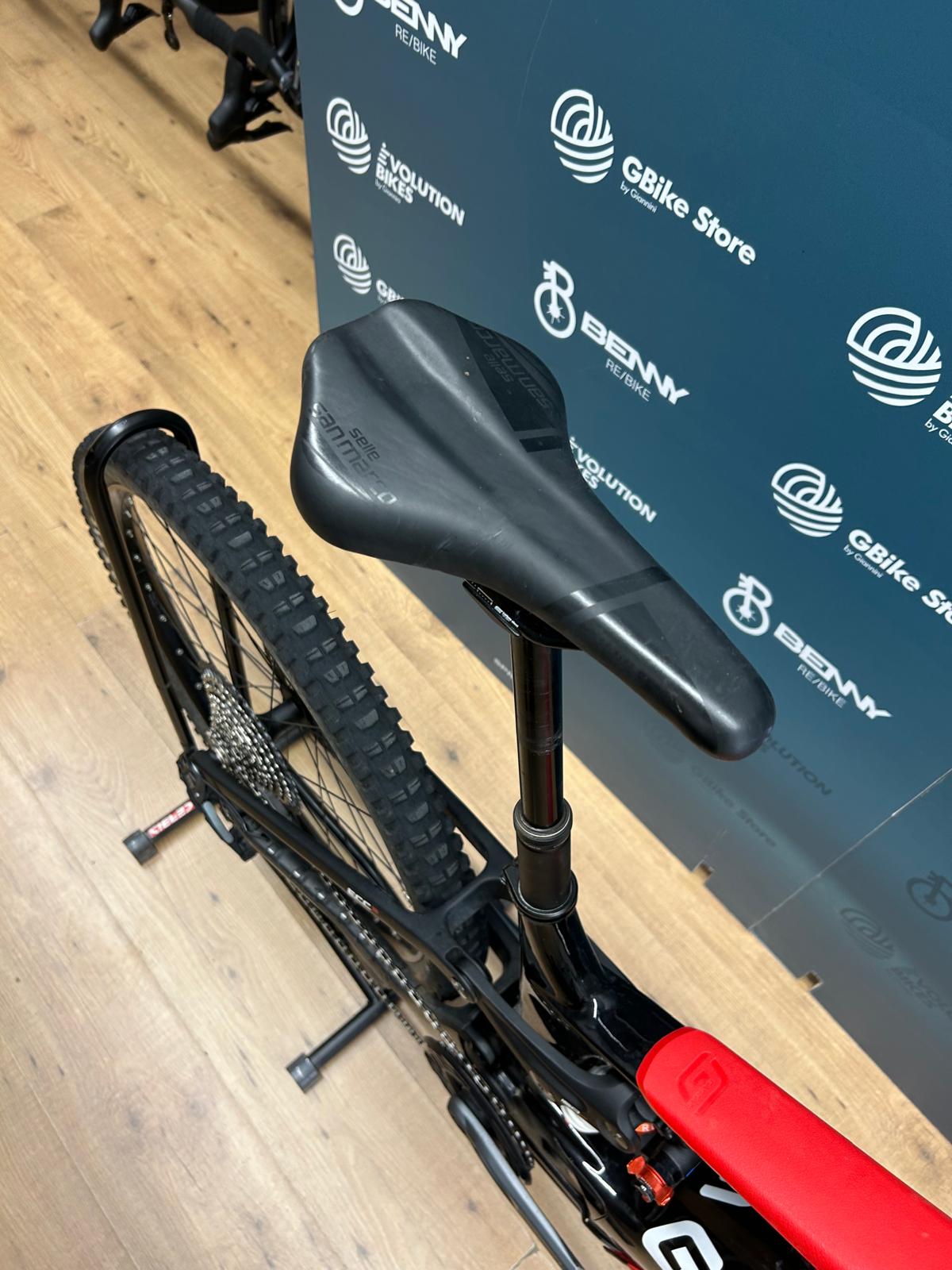 Gasgas, etc. tamaño M - Usado