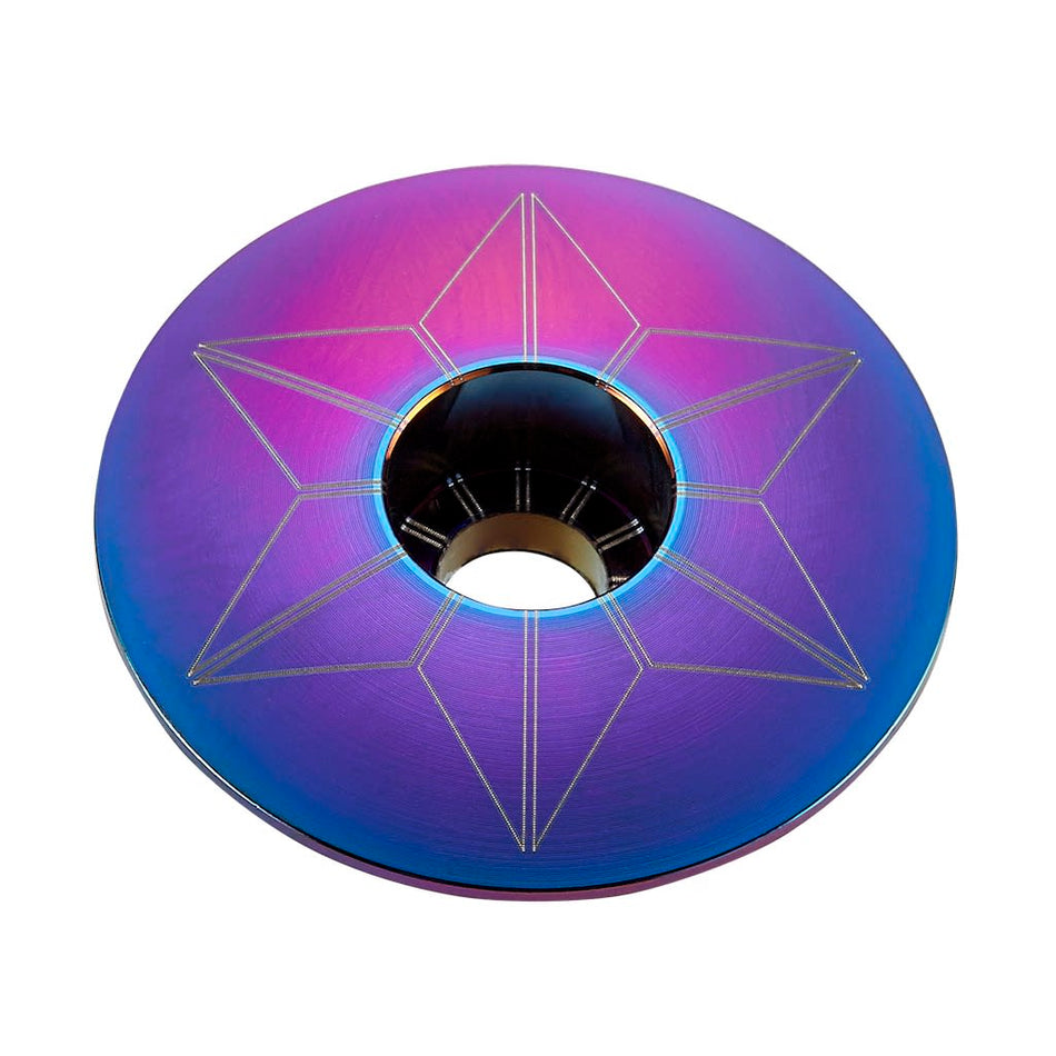 Korek STAR CAPZ z anodowanego aluminium Oil Slick