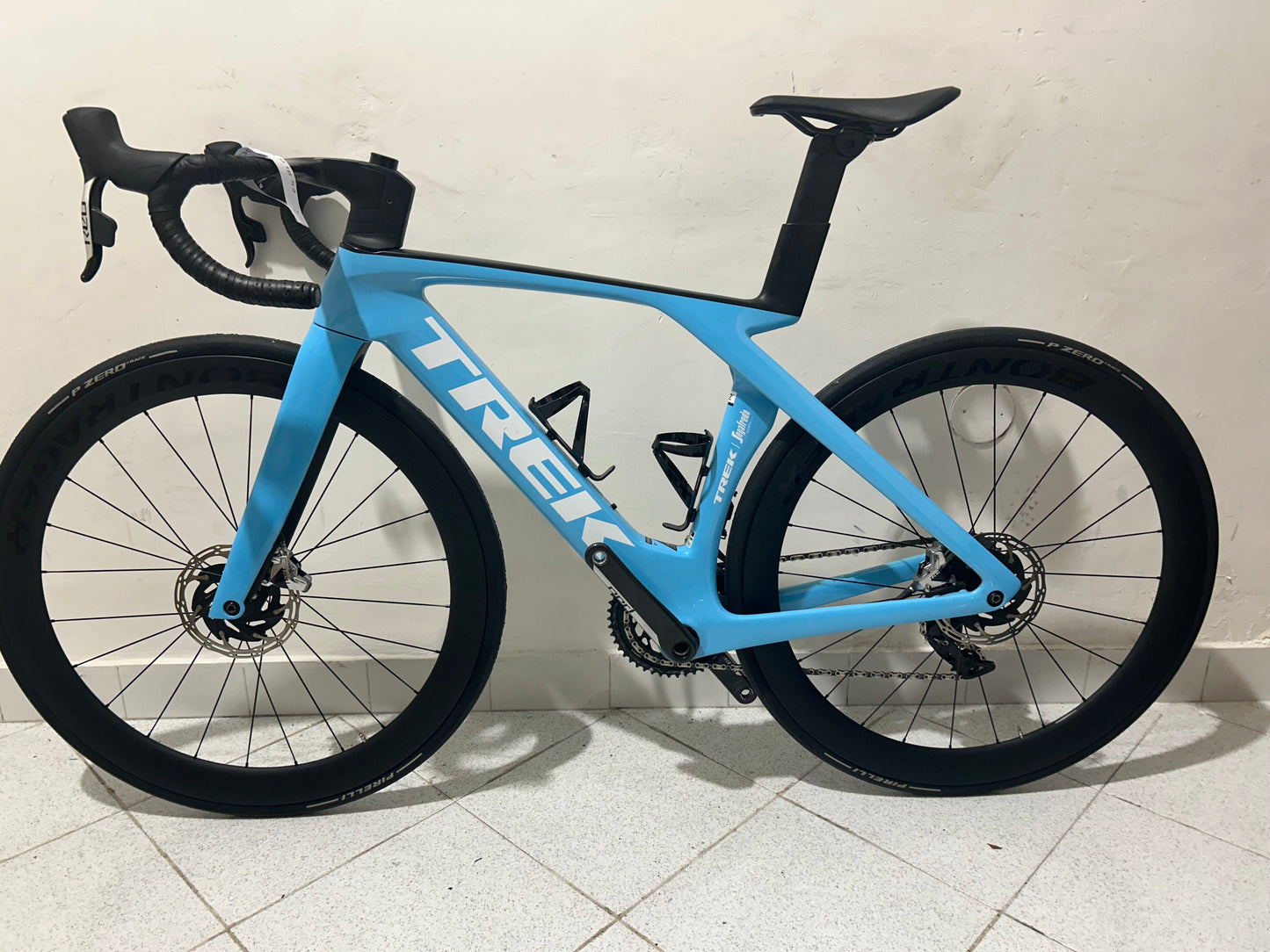 Trek Madone SLR 9 de janeiro 7 Tamanho 52 - Usado