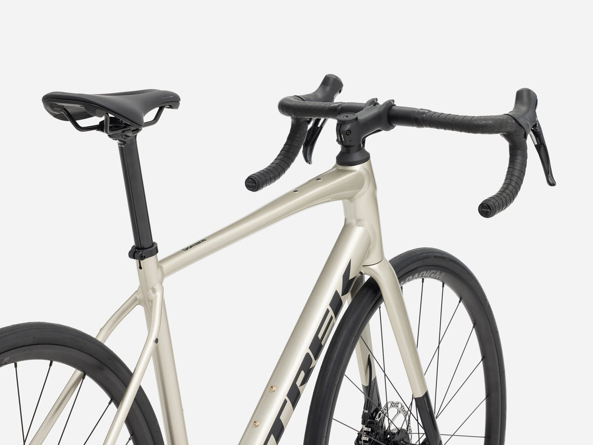 Trek Domane AL 2 Gen 4 Gloss Supernova