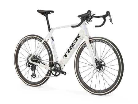 Trek Domane+ SL 9 AXS Gen 5 Mother of Pearl/Silver Marble
