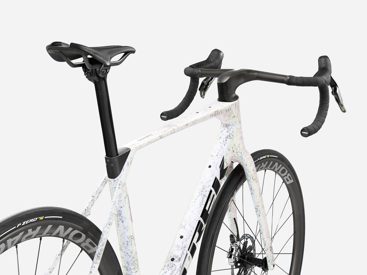Trek Domane SLR 9 AXS 1x Gen 5 Mother of Pearl/Silver Marble