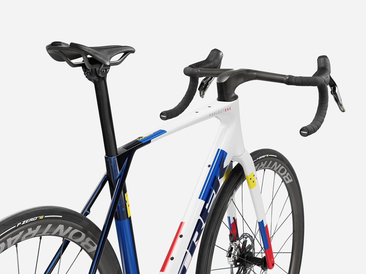 Trek Domane SLR 9 AXS 1x Gen 5 Navy Smoke/Trek White