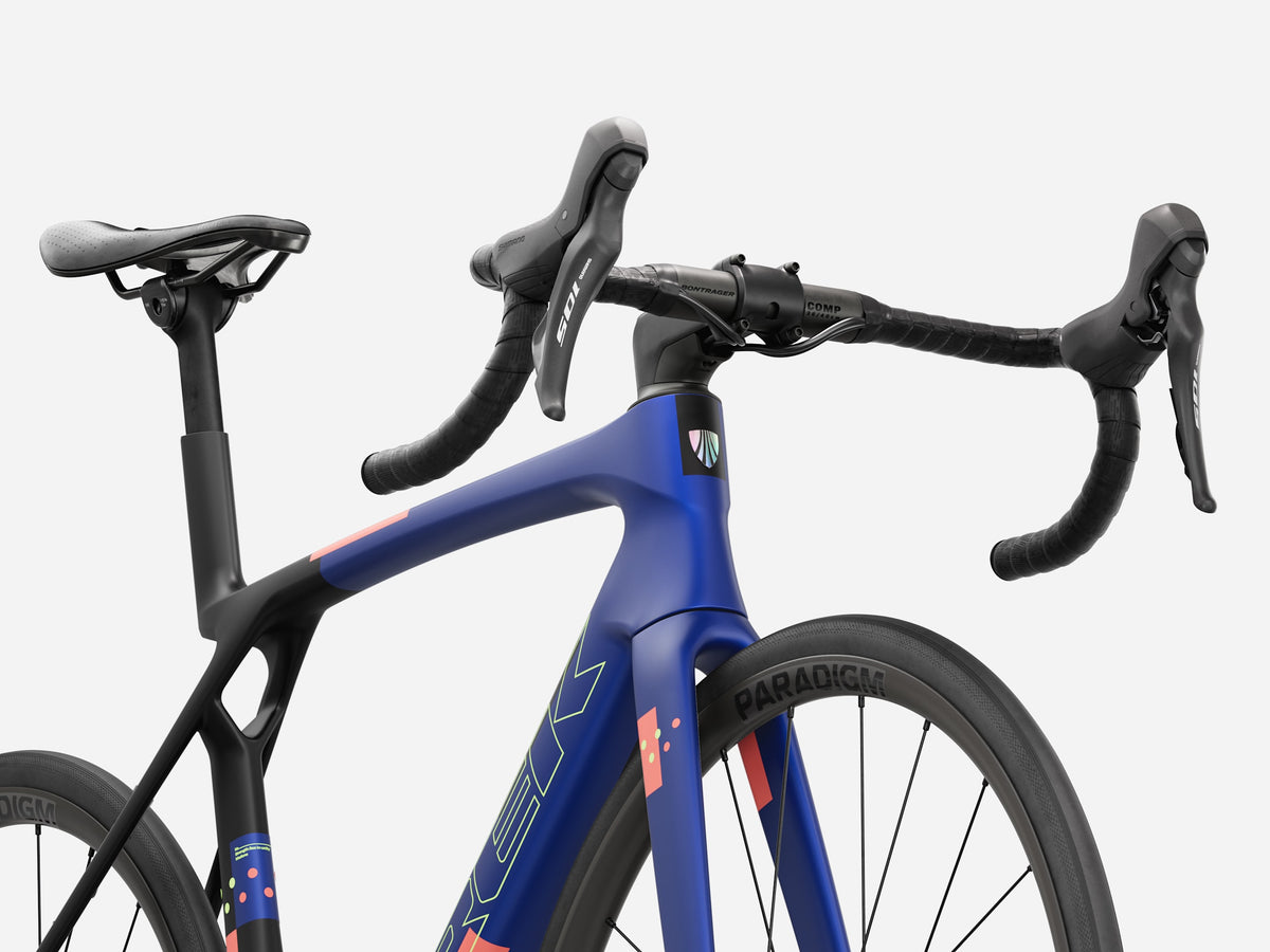 Trek Madone SL 5 Gen 8 Matte Cobalt Blue/Trek Black/Living Coral