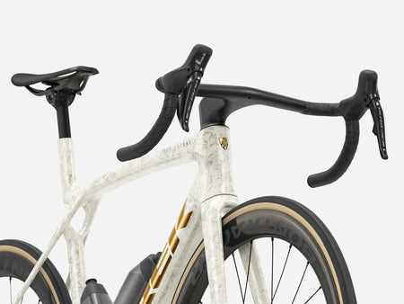 Trek Madone SLR 9 Gen 8 Era White/Supernova Marble