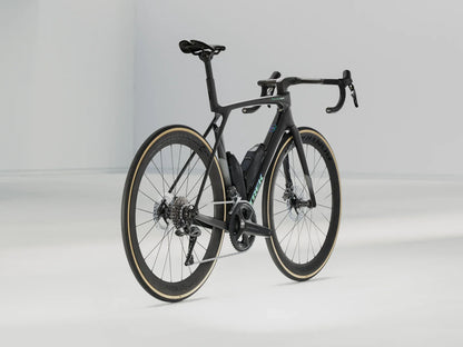 Trek Madone SLR 7. ledna 8 (2025)