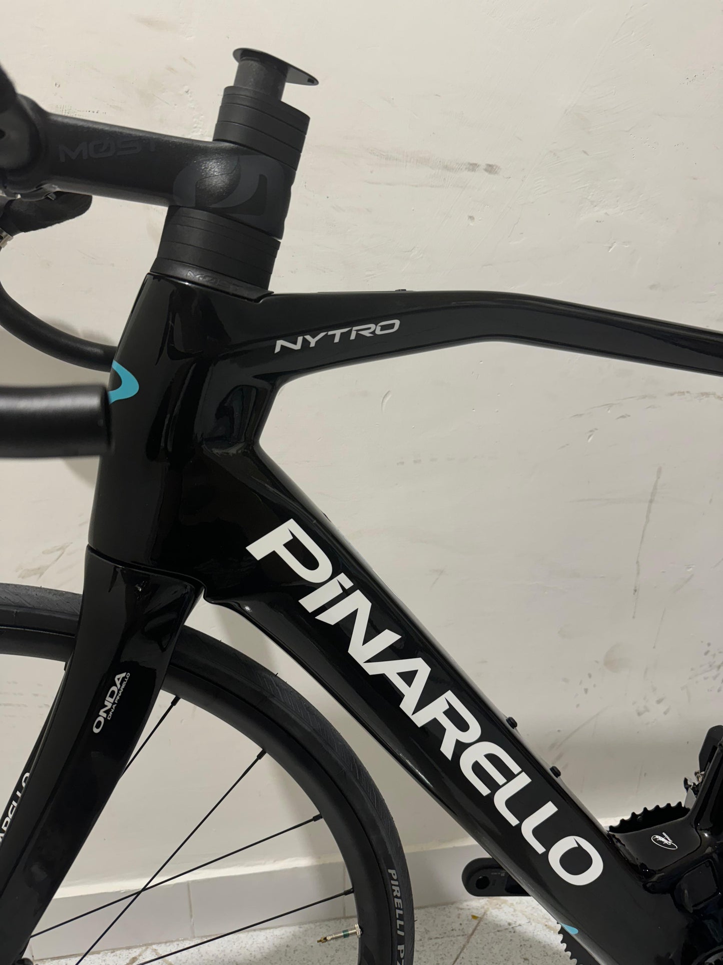 Pinarello Nyro E5 Road 105 z 2 Rozmiar 55 - Demo