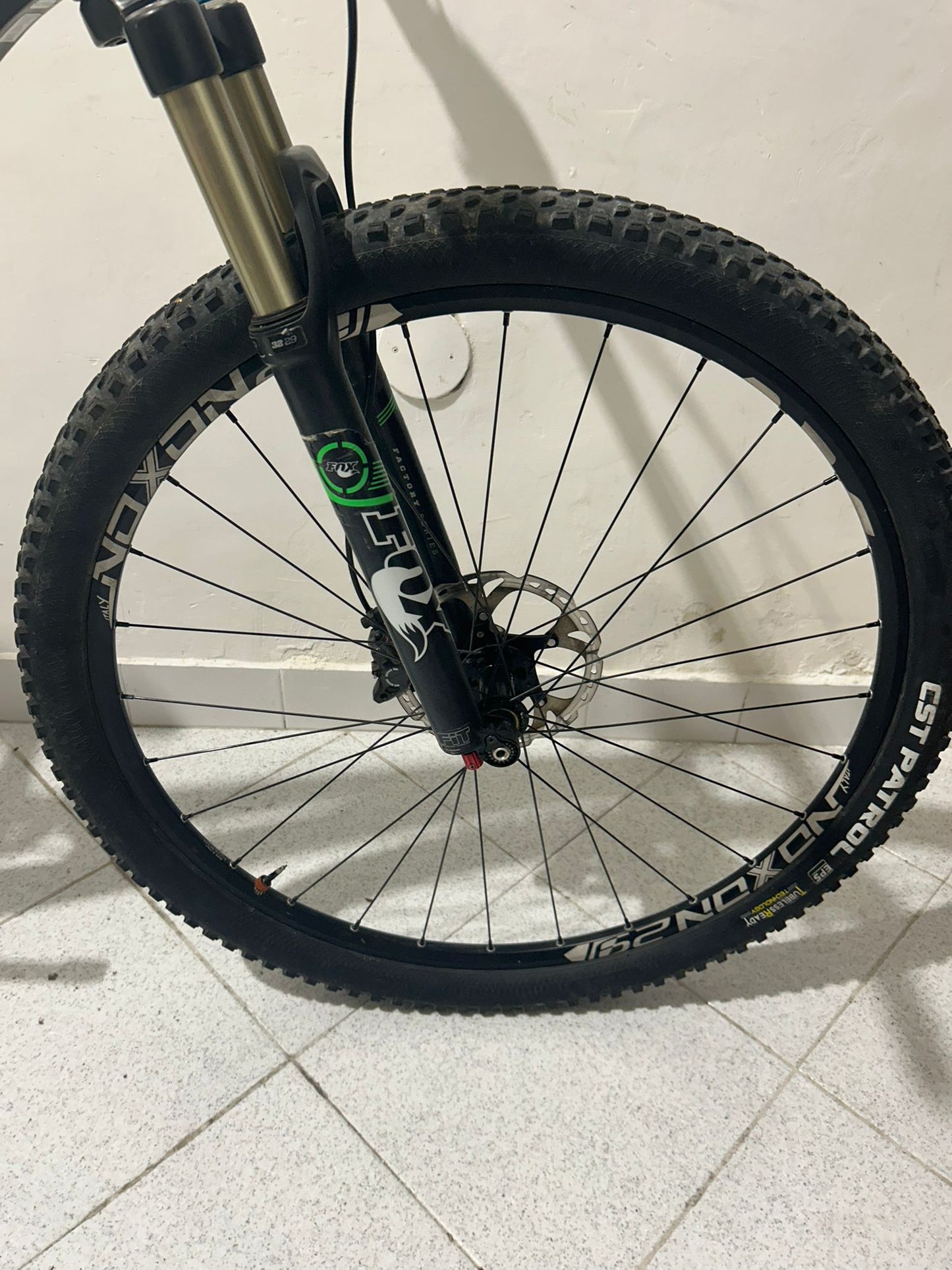 Orbea oiz H30 XT -maat L - Gebruikt