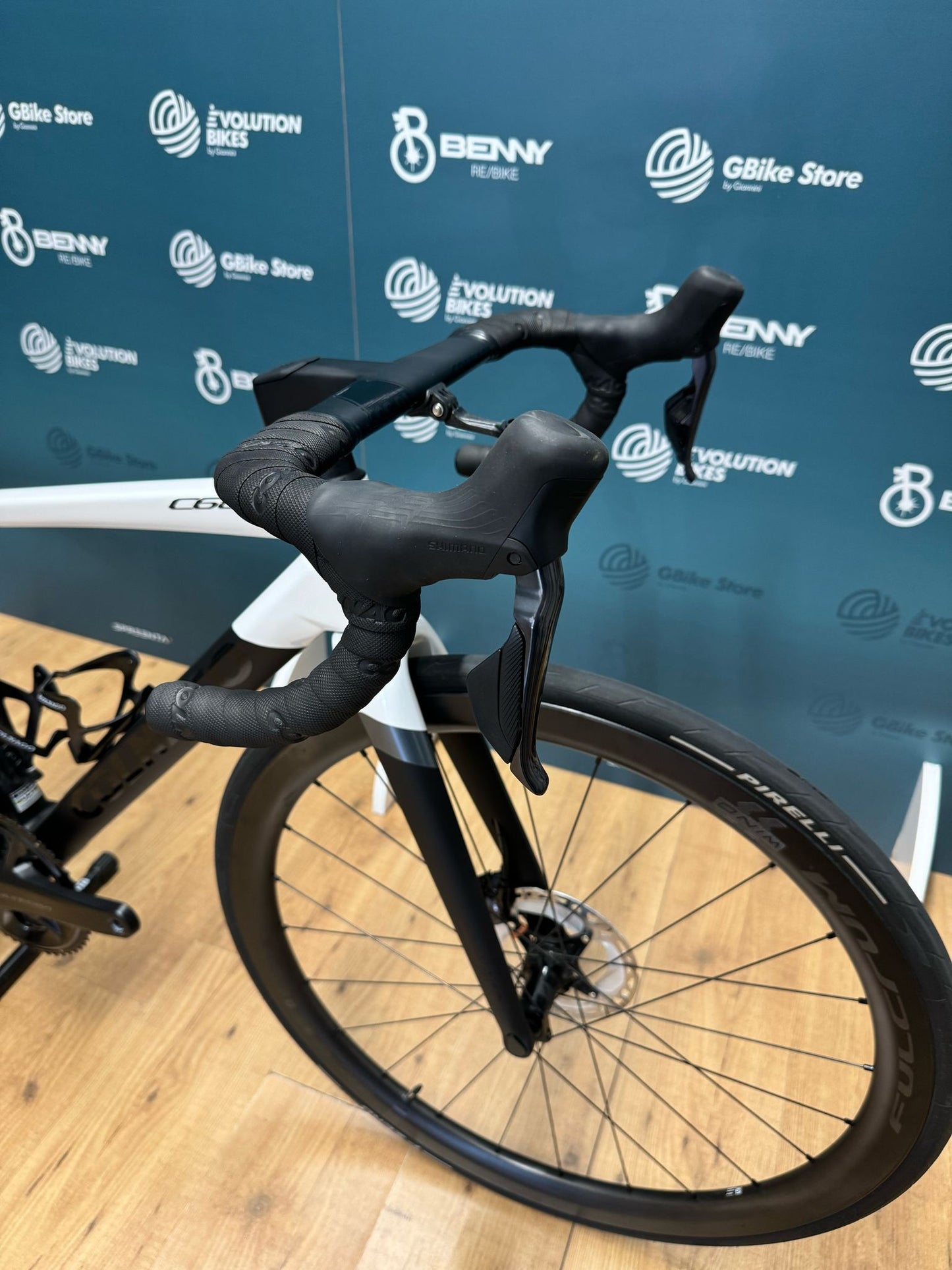 Colnago C68 Straßenscheibe Ultegra Di2 Größe 42 - Gebraucht