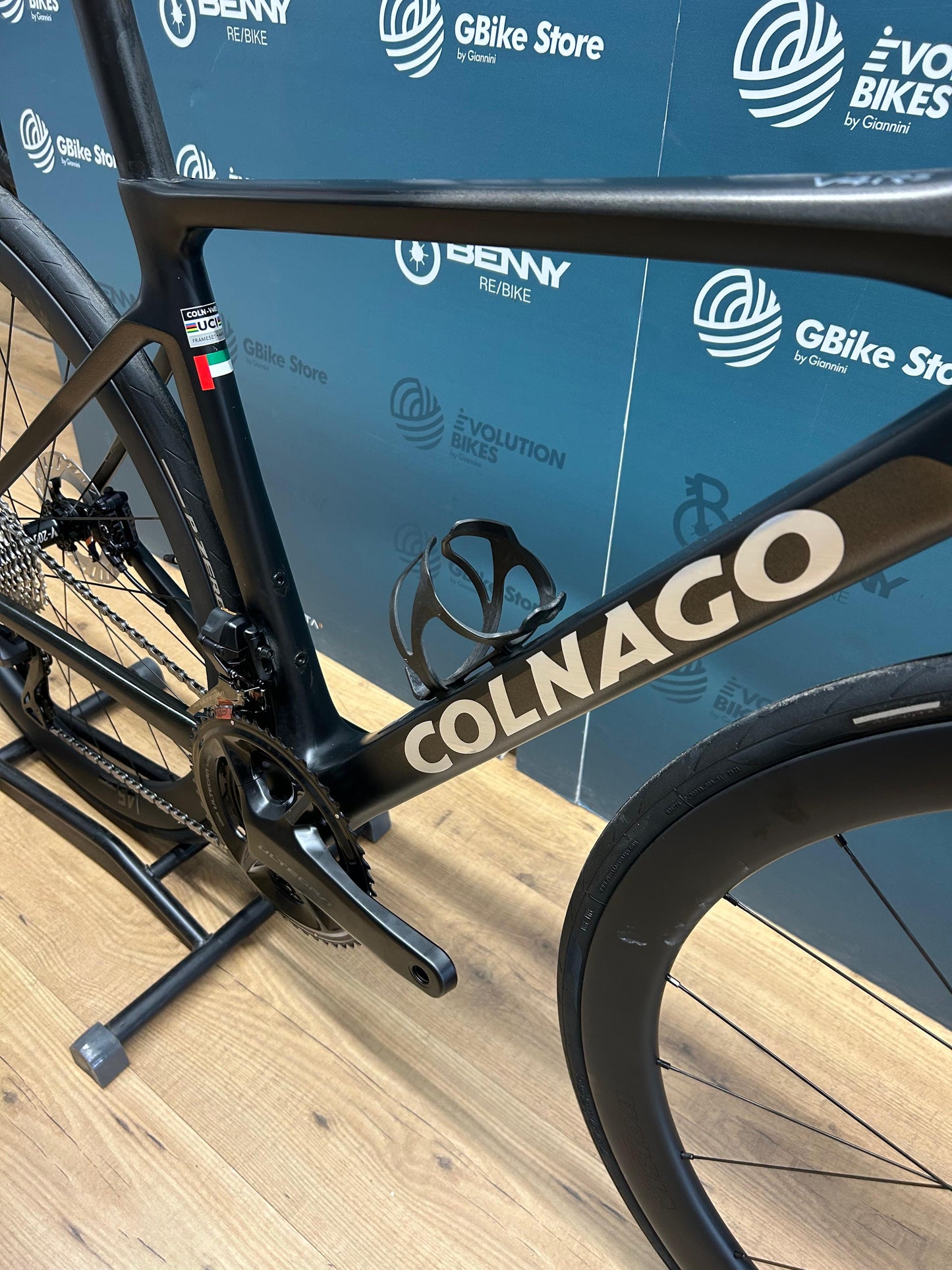 Colnago V4RS VAE Emirates Größe 455 - verwendet