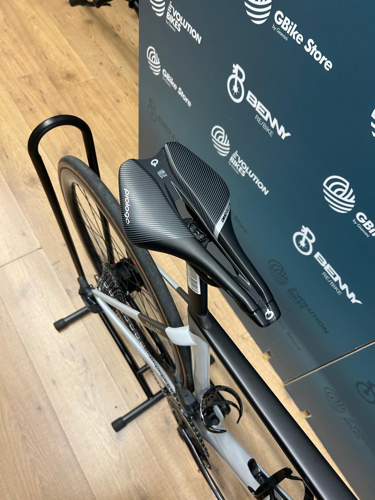 Wilier Rozmiar hybrydowy Rozpruwacza M - Używany