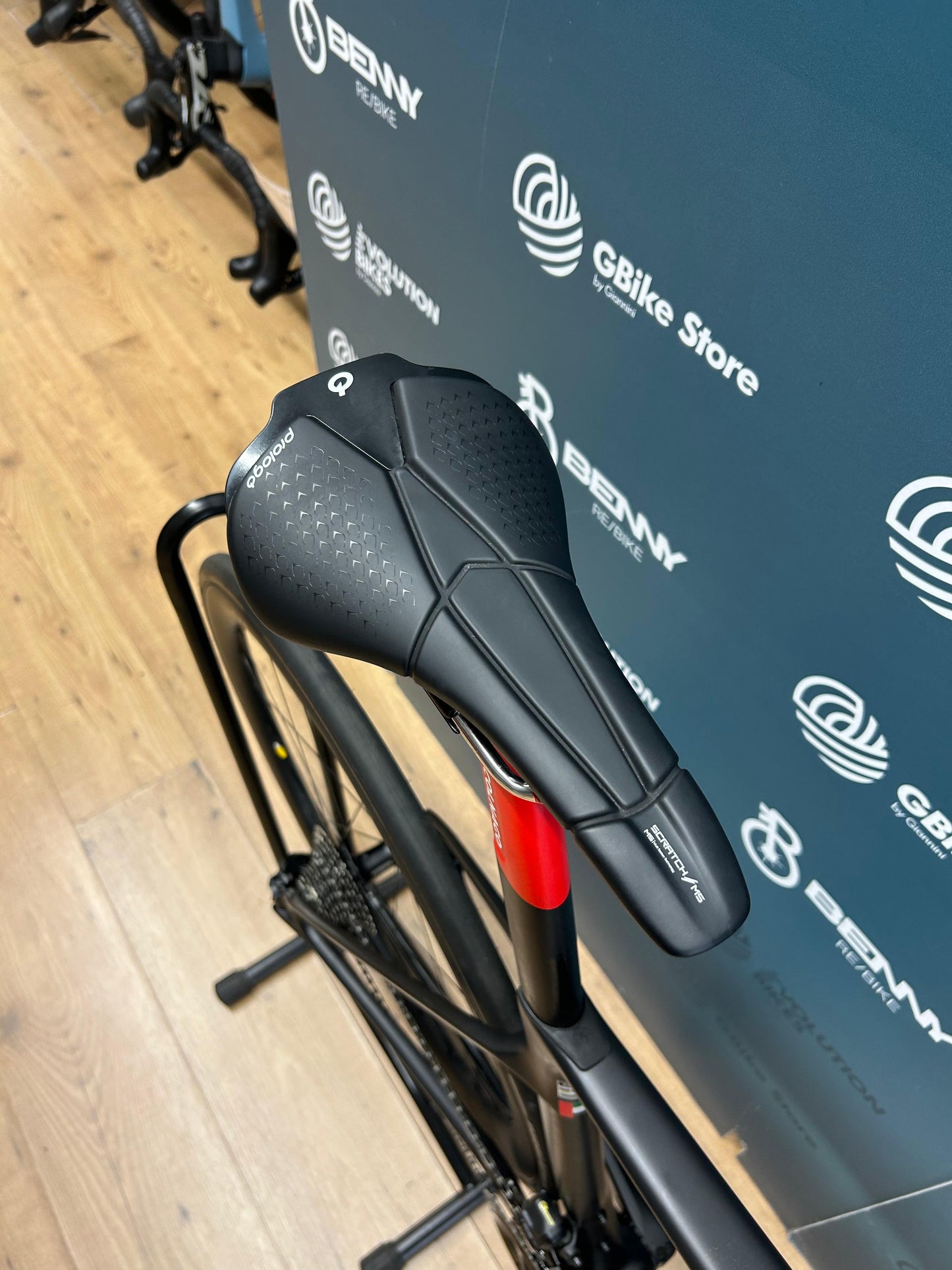 Colnago V4RS VAE Emirates Größe 485 - verwendet