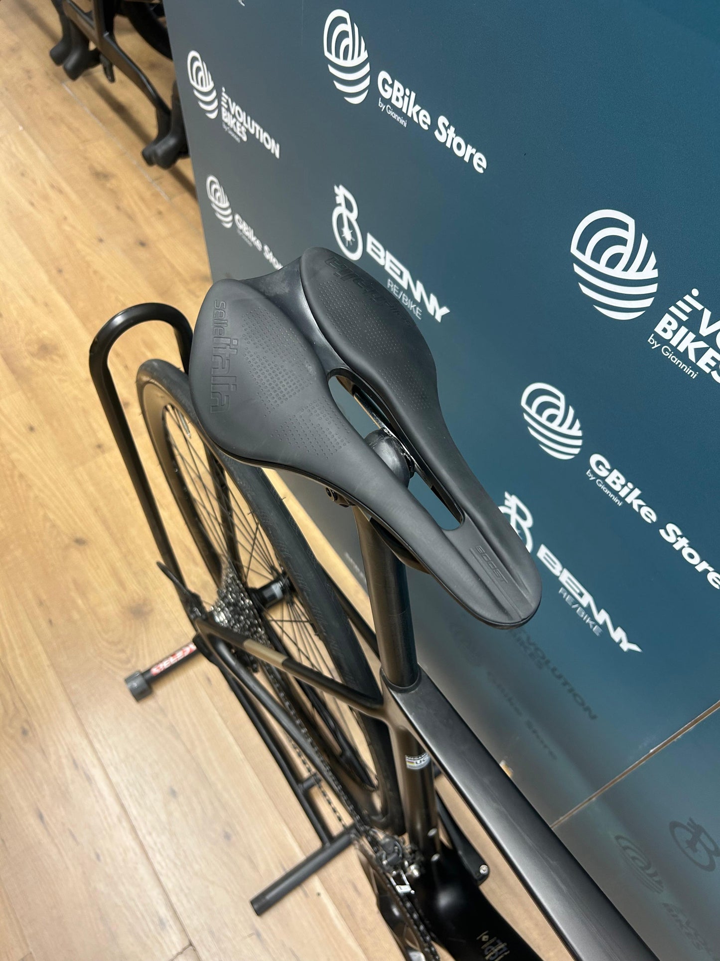 Megamo erhöhen die Größe S - Gebraucht