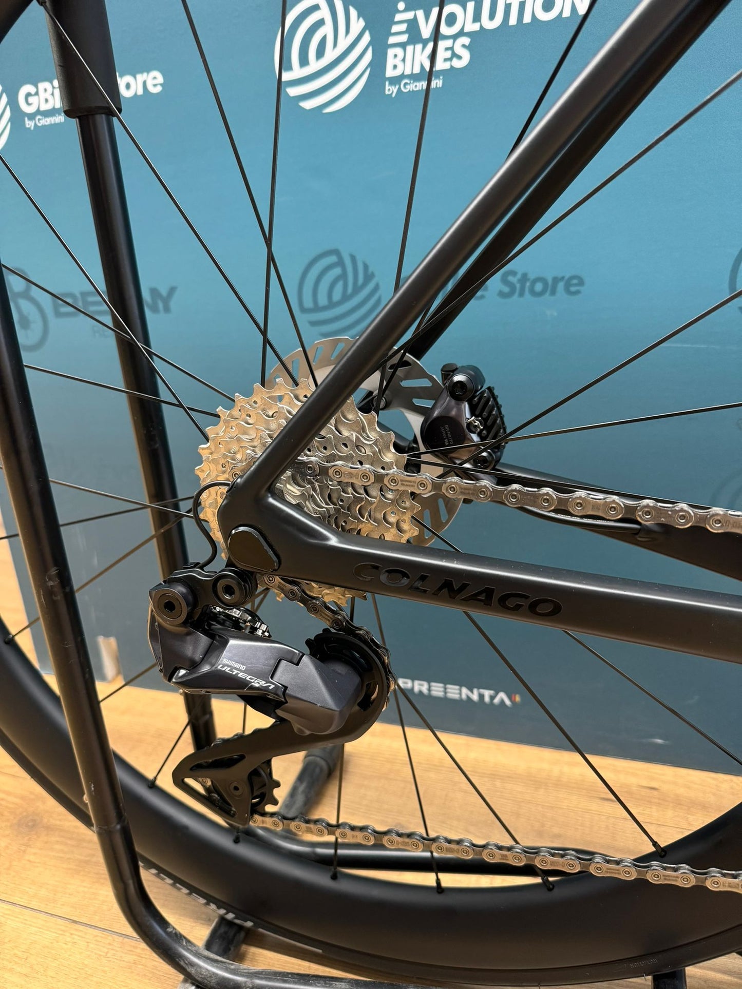 Colnago C68 Straßenscheibe ULTEGRA DI2 12V Größe 45,5 - Gebraucht