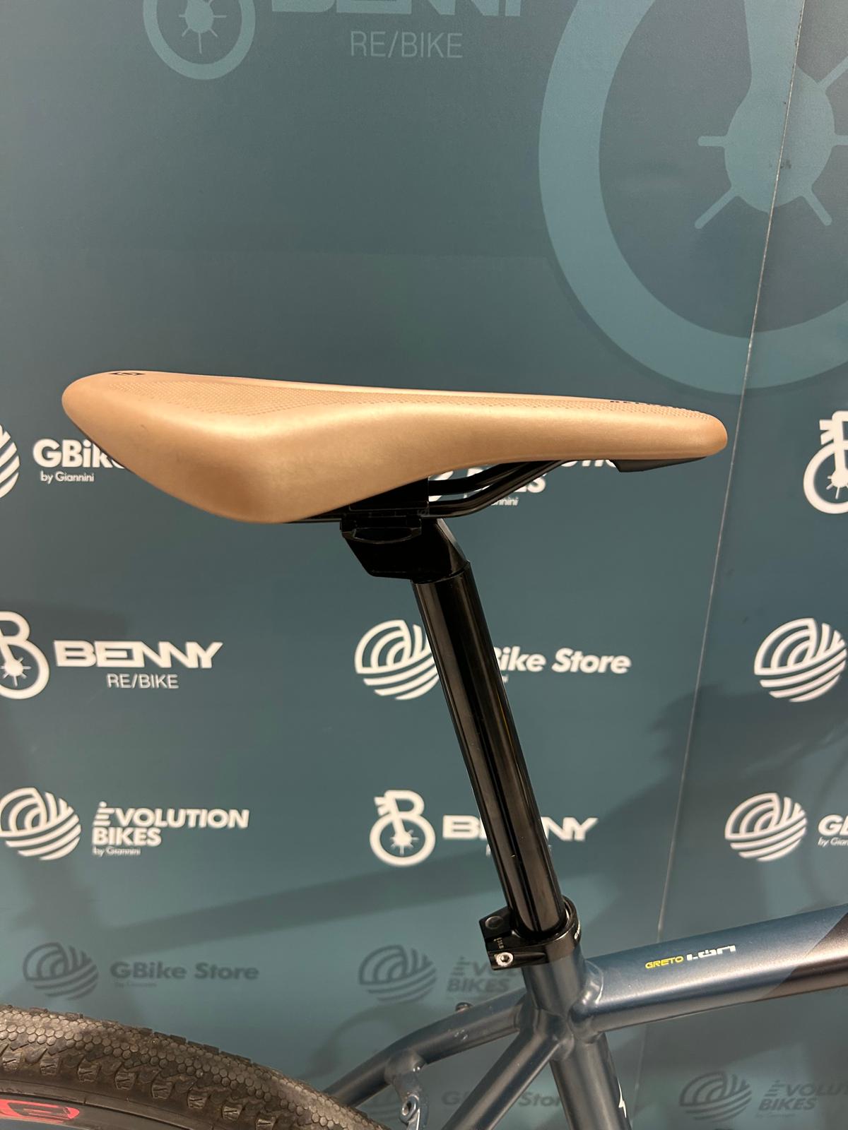 Guerciotti Greto w rozmiarze ON M - Używany