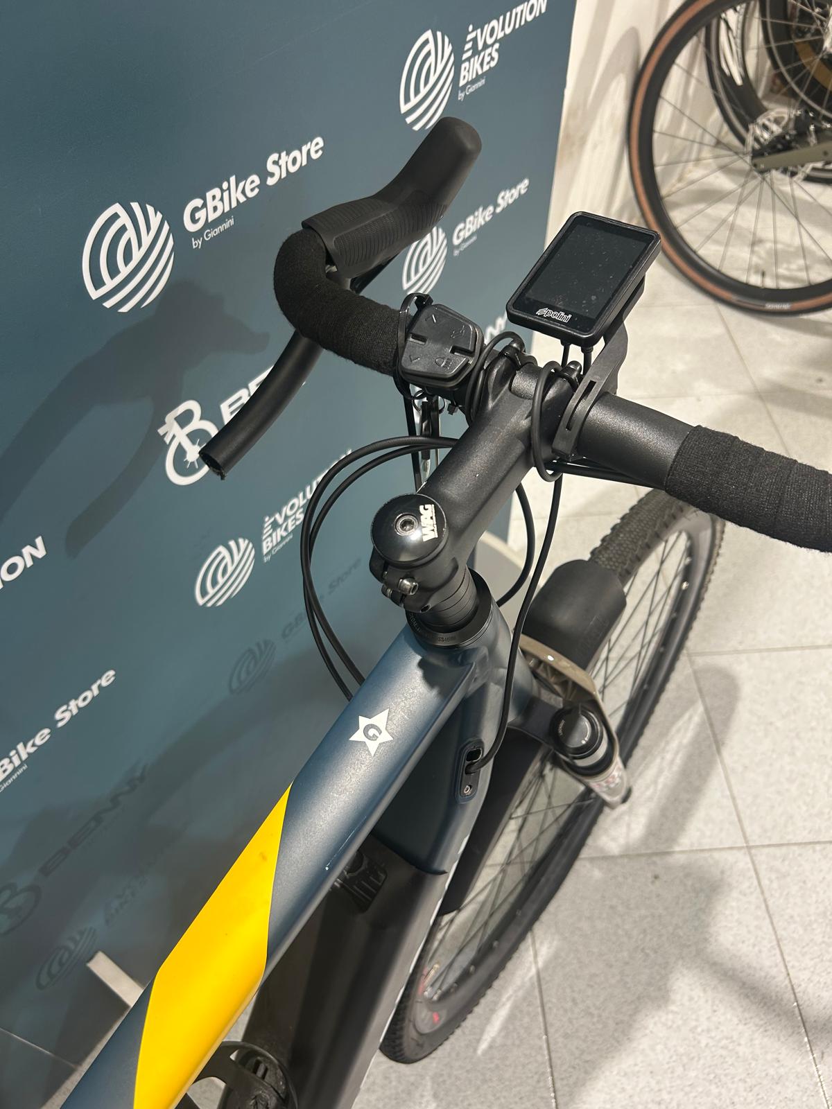 Guerciotti Greto w rozmiarze ON M - Używany