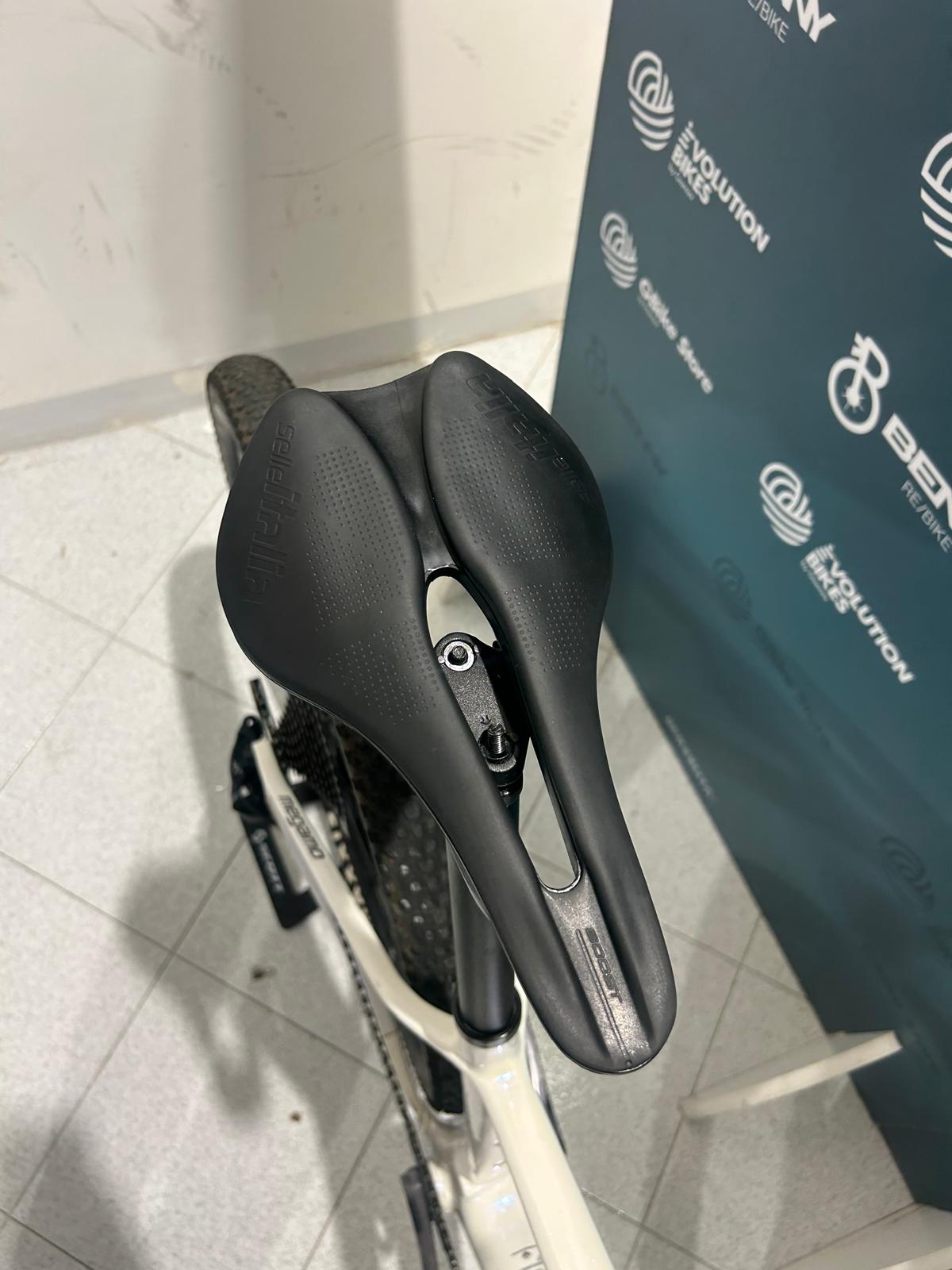 Megamo Usine 29 Taille M - Utilisé