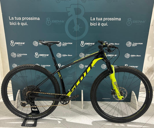 Scott Scale Rozmiar Pucharu Świata RC 900 M - Używany