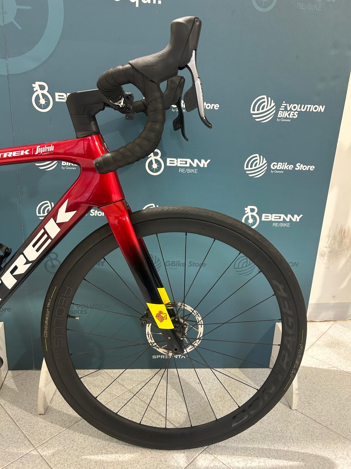 Trek Domane SLR 7 AXS RD-BL Taille 54 - Occasion