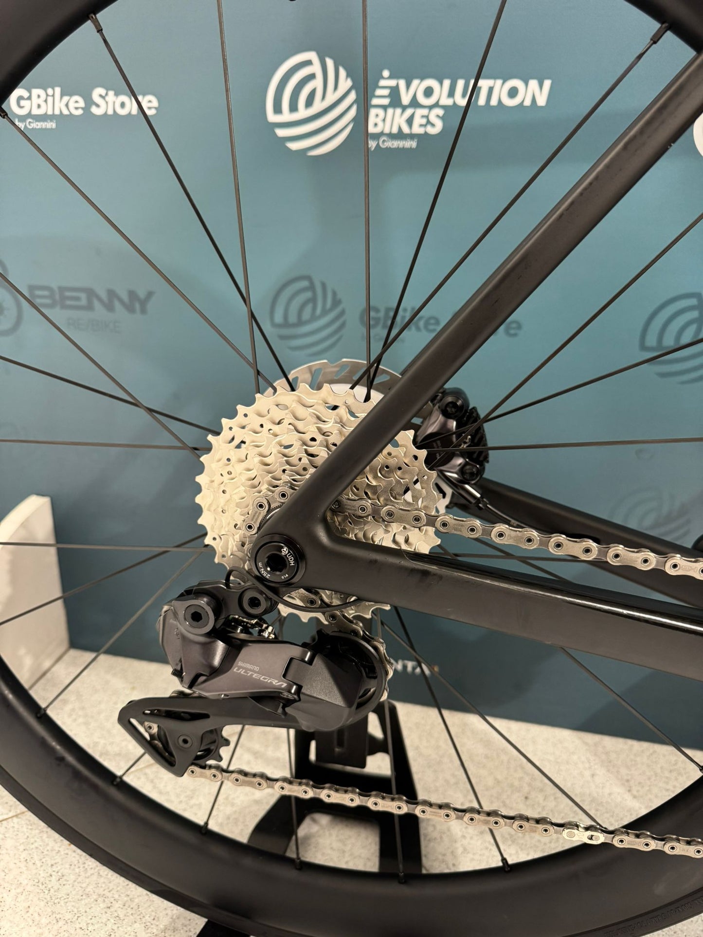 Colnago V5RS Ultegra Di2 R8170 SC45 Size 510 - Demos