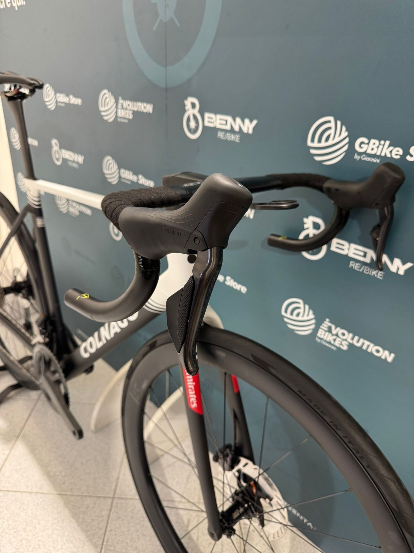 Colnago V5RS Ultegra Di2 R8170 SC45 Size 510 - Demos