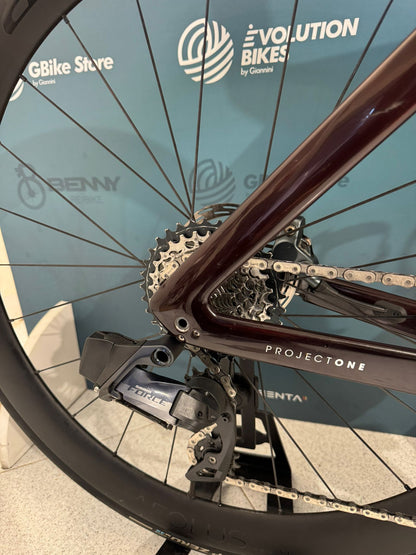 Trek Madone SLR 7 Gen 7 AXS Taille 54 - Occasion