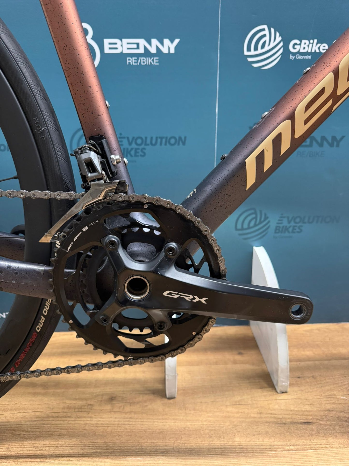 Megamo Silk 08 Rozmiar XL - Używany