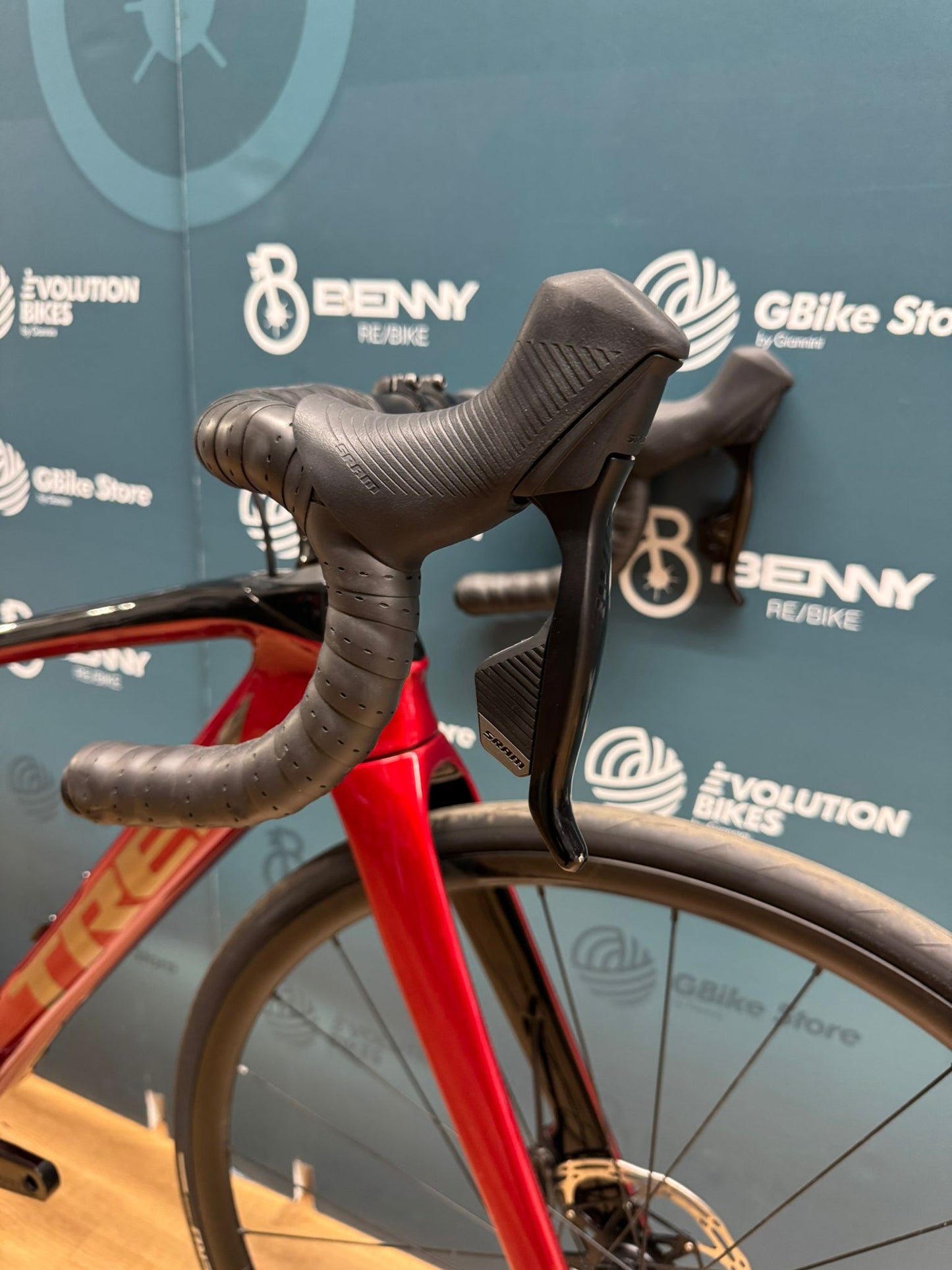 Trek Domane SL 6 AXS Disc Size 47 - Demos