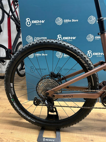 Megamo Native 10 Size L - Used