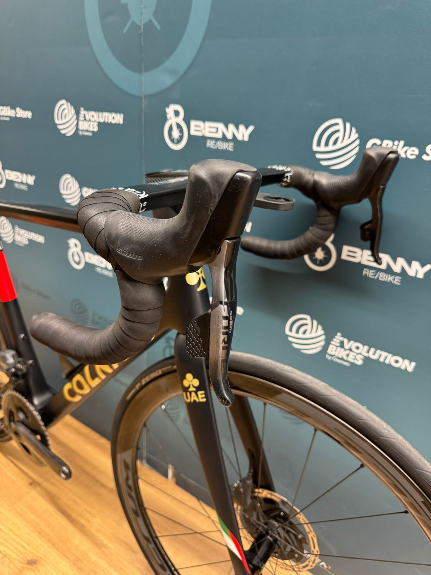 Colnago V3Rs UAE AXS Tamaño 52S - Usado