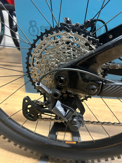 Tamaño Brinke XXR Carbono L - Usado