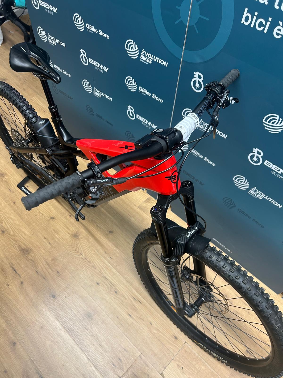 Tamaño Brinke XXR Carbono L - Usado