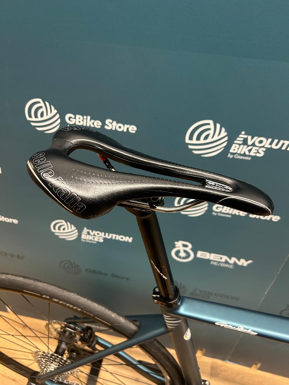 CBT Italia NECER99 Rozmiar 52 - Używany