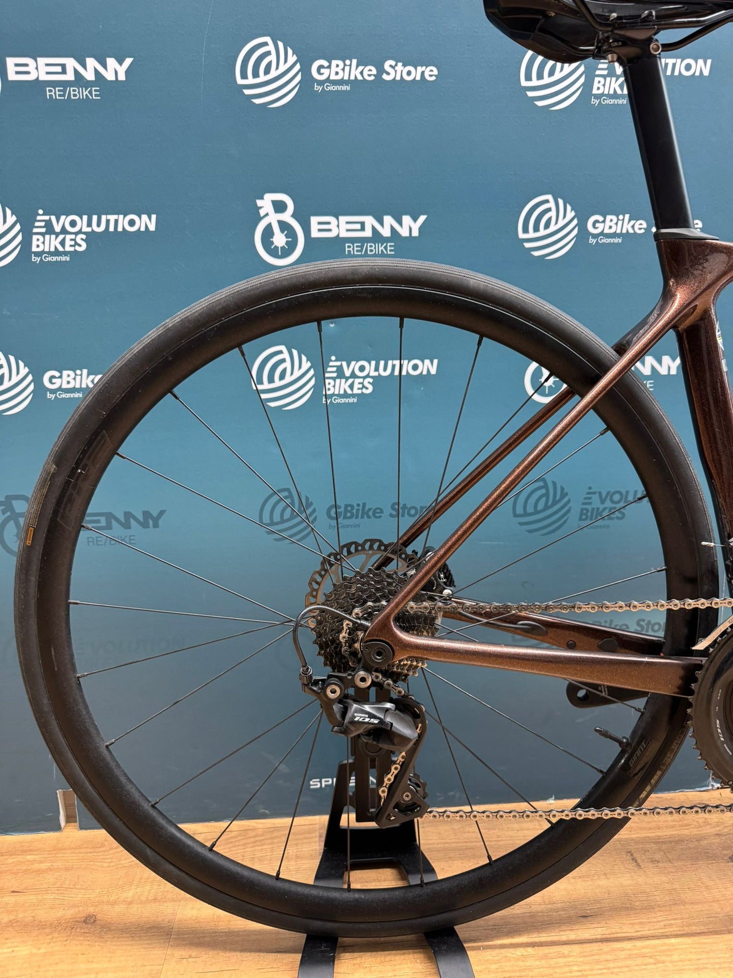 Gigantyczny rozmiar dysku TCR 2 S - Używany