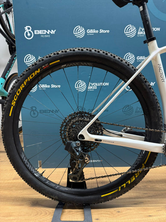 Megamo Factory AXS Taglia L - Usata