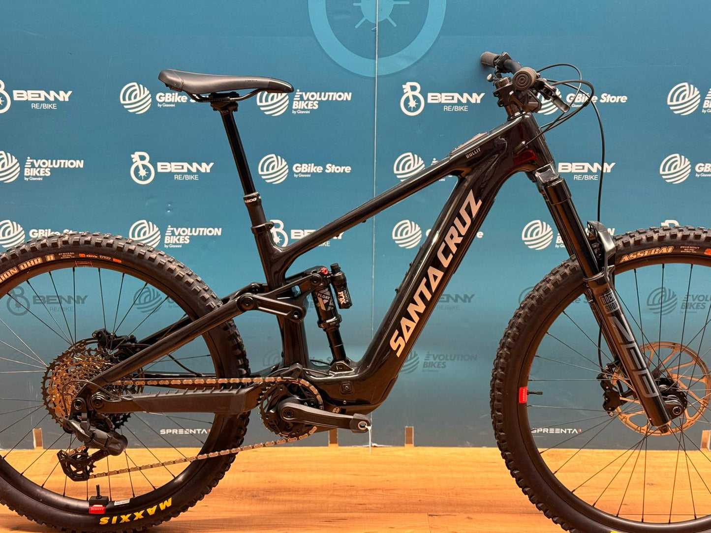 SANTA CRUZ Bullit 4 C 70 - PRUEBA DEMO - Tamaño M - 312 kilometros