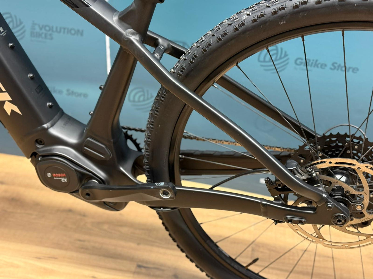 Powerfly+ 4 Gen 5 - PRUEBA DEMO 1454km - Tamaño M