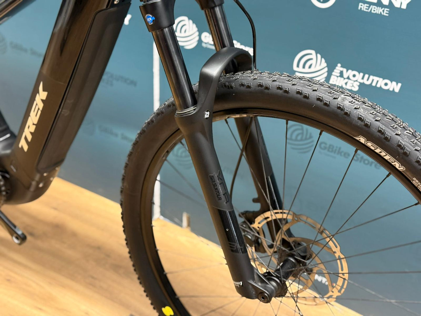 Powerfly+ 4 Gen 5 - PRUEBA DEMO 1454km - Tamaño M