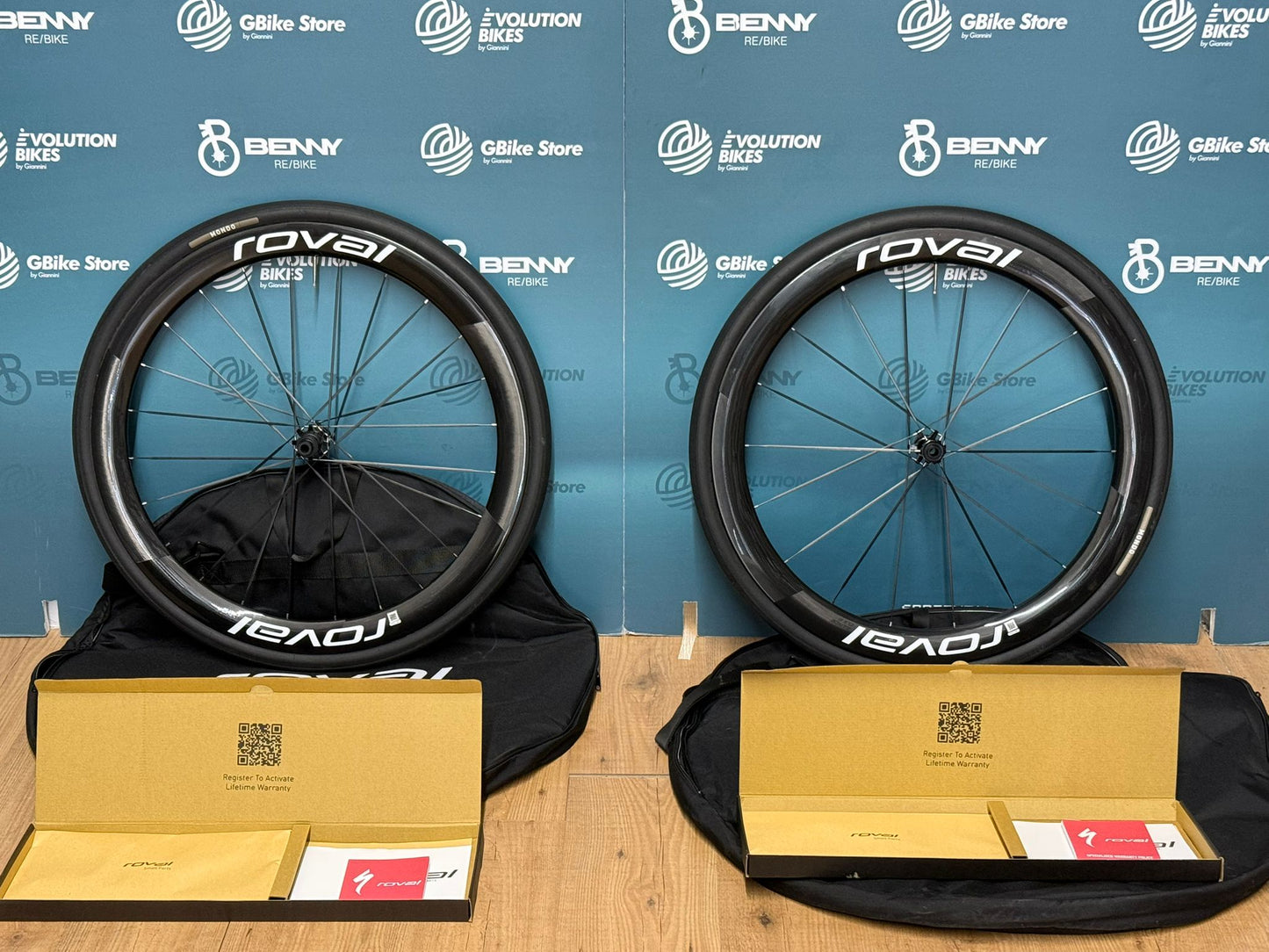 Par de ruedas: Roval Rapide CLX 3 - Usado