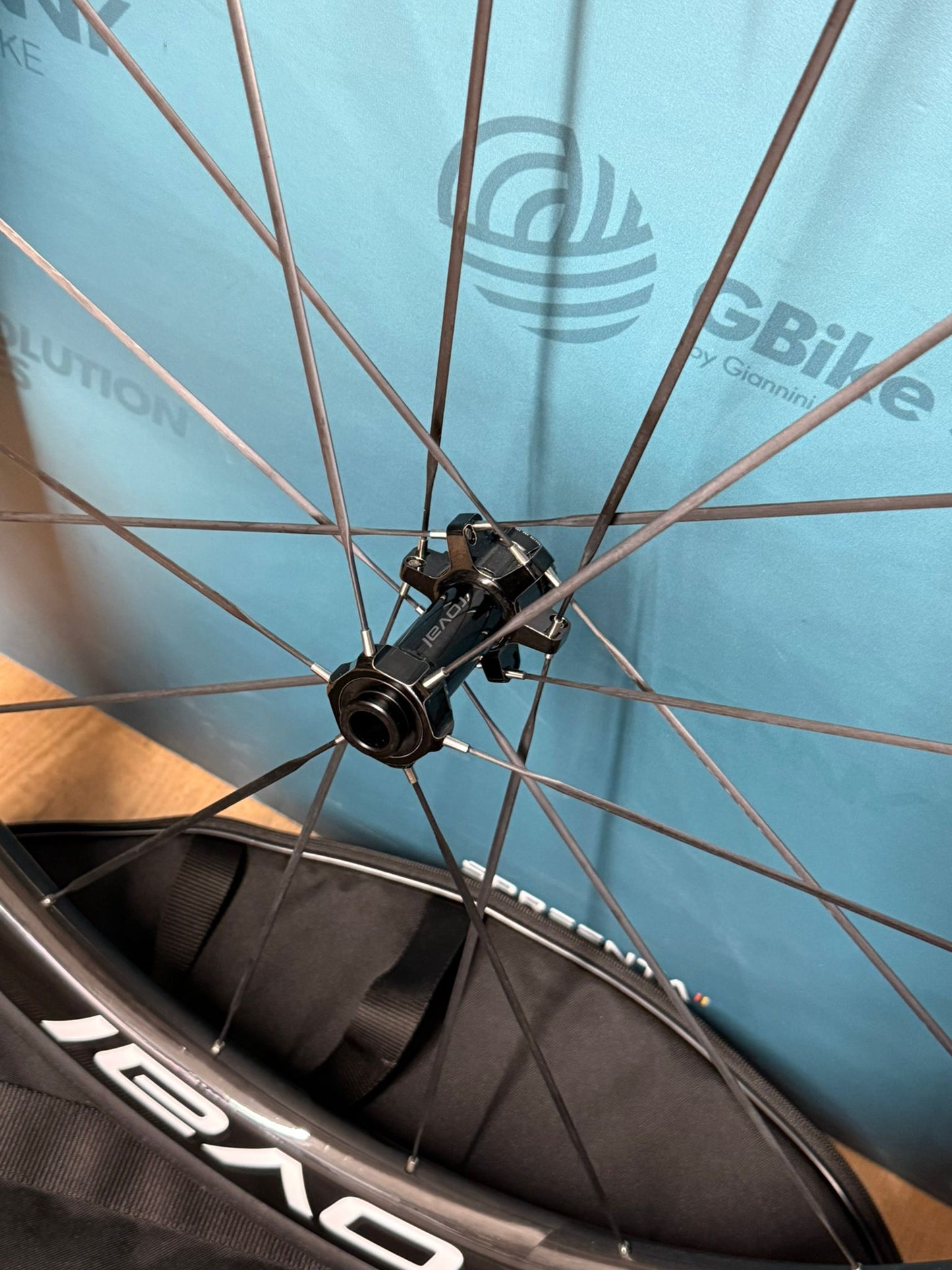 Par de ruedas: Roval Rapide CLX 3 - Usado