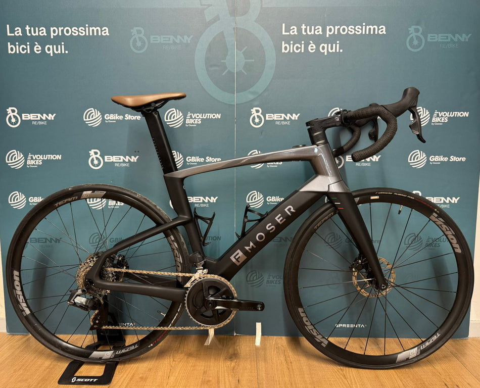F-Moser Road Rival AXS Talla M - Usada