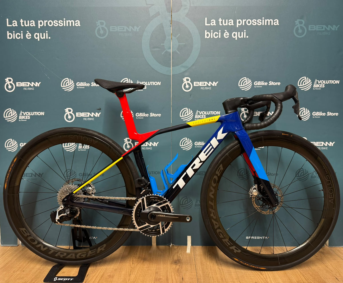 Trek Madone SLR 9 Gen 8 Red E1 Taglia XS - Usata