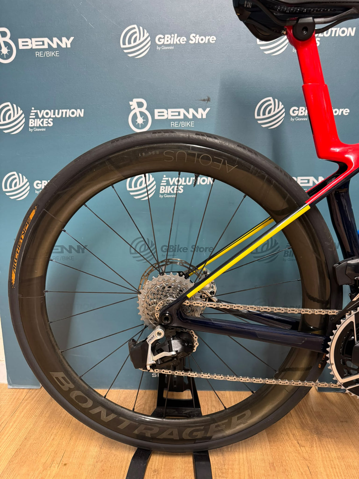 Trek Madone SLR 9 Gen 8 Red E1 Taglia XS - Usata