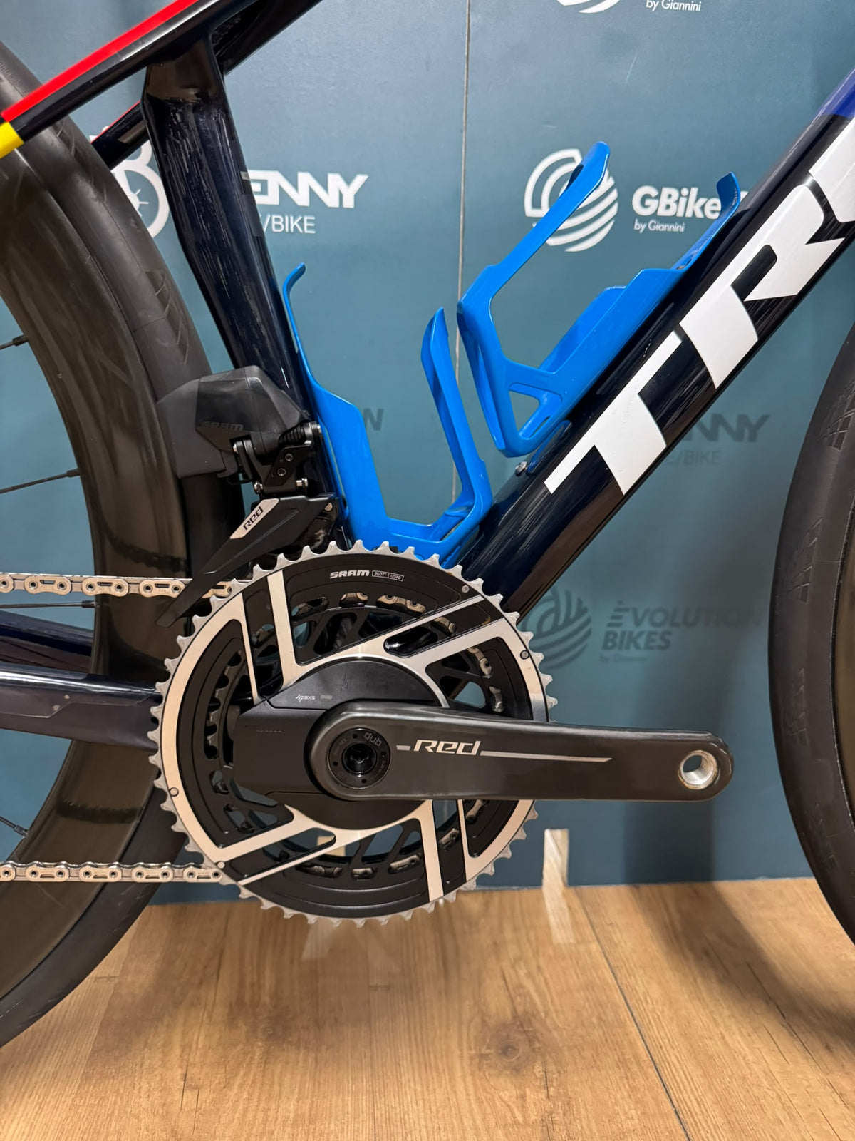 Trek Madone SLR 9 Gen 8 Red E1 Taglia XS - Usata