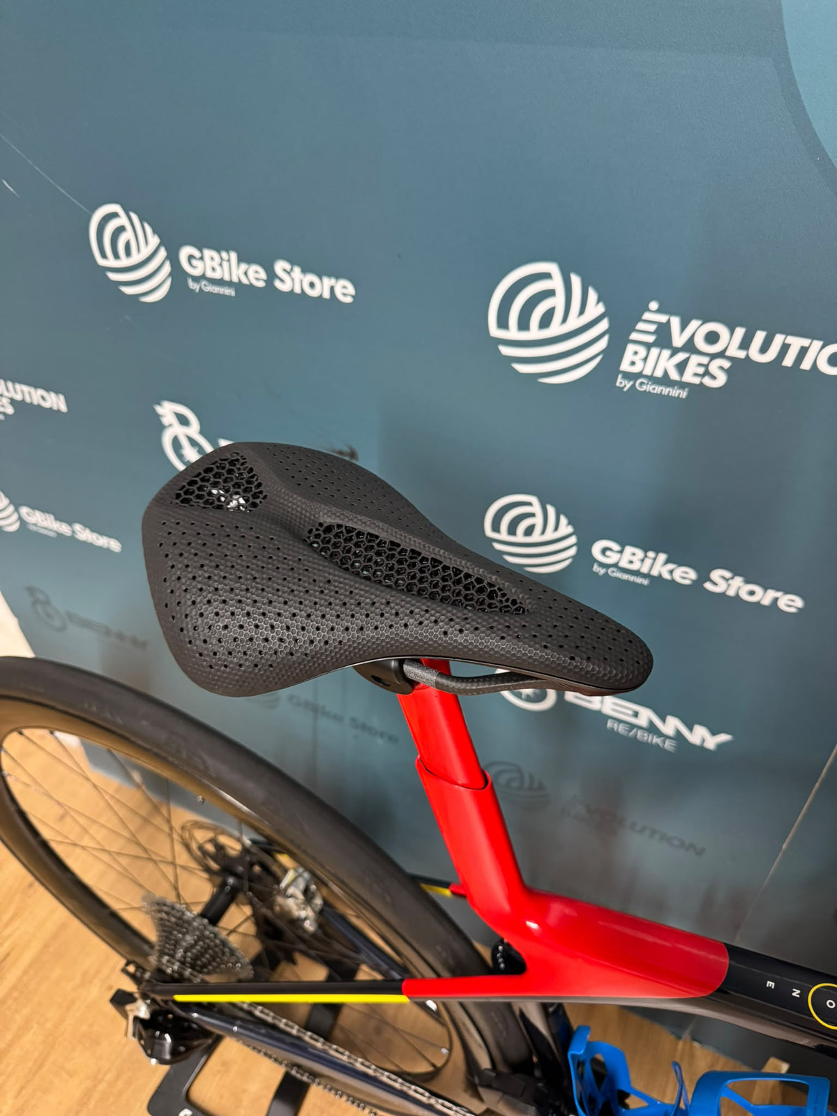 Trek Madone SLR 9 Gen 8 Red E1 Taglia XS - Usata