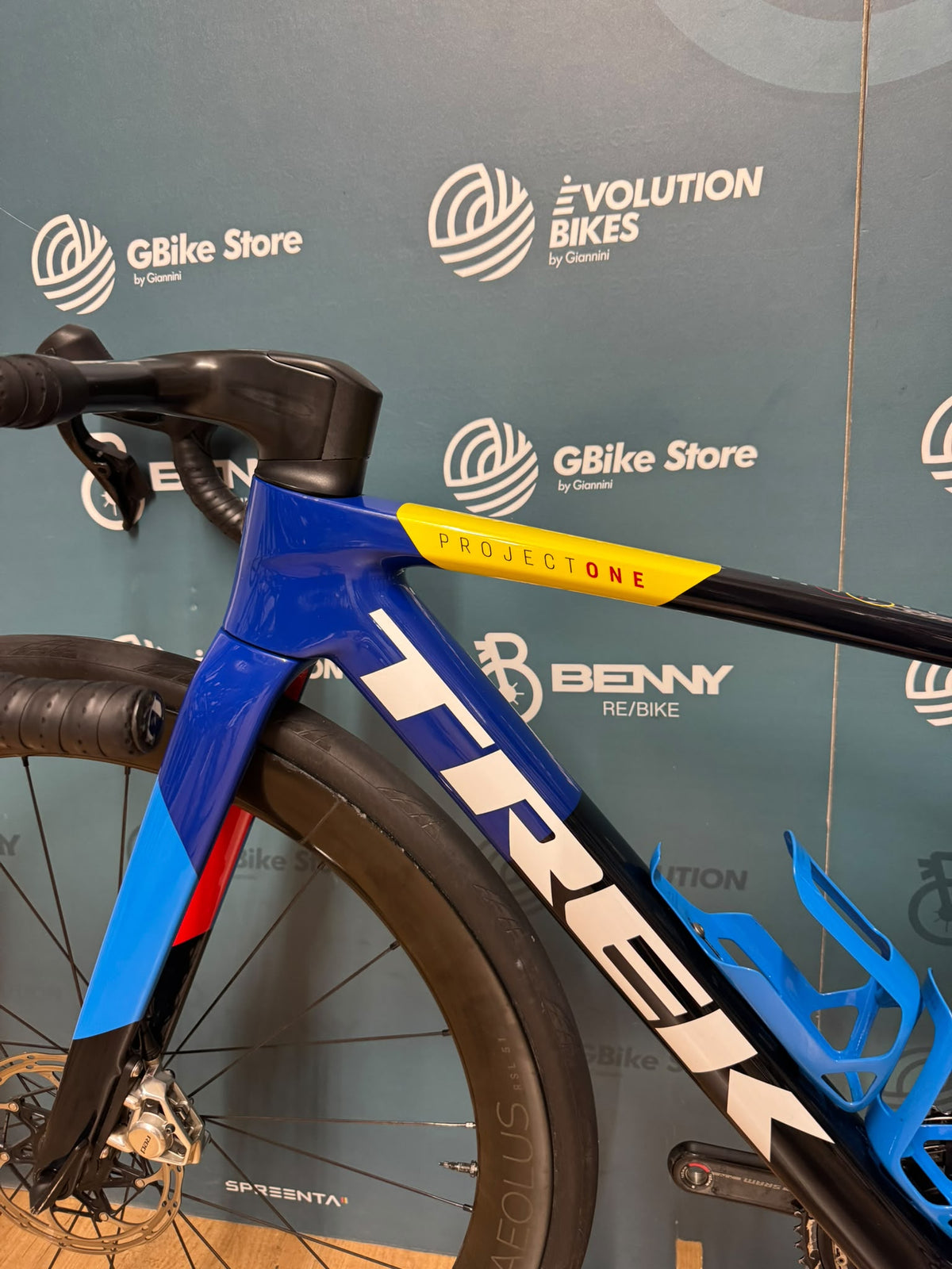 Trek Madone SLR 9 Gen 8 Red E1 Taglia XS - Usata