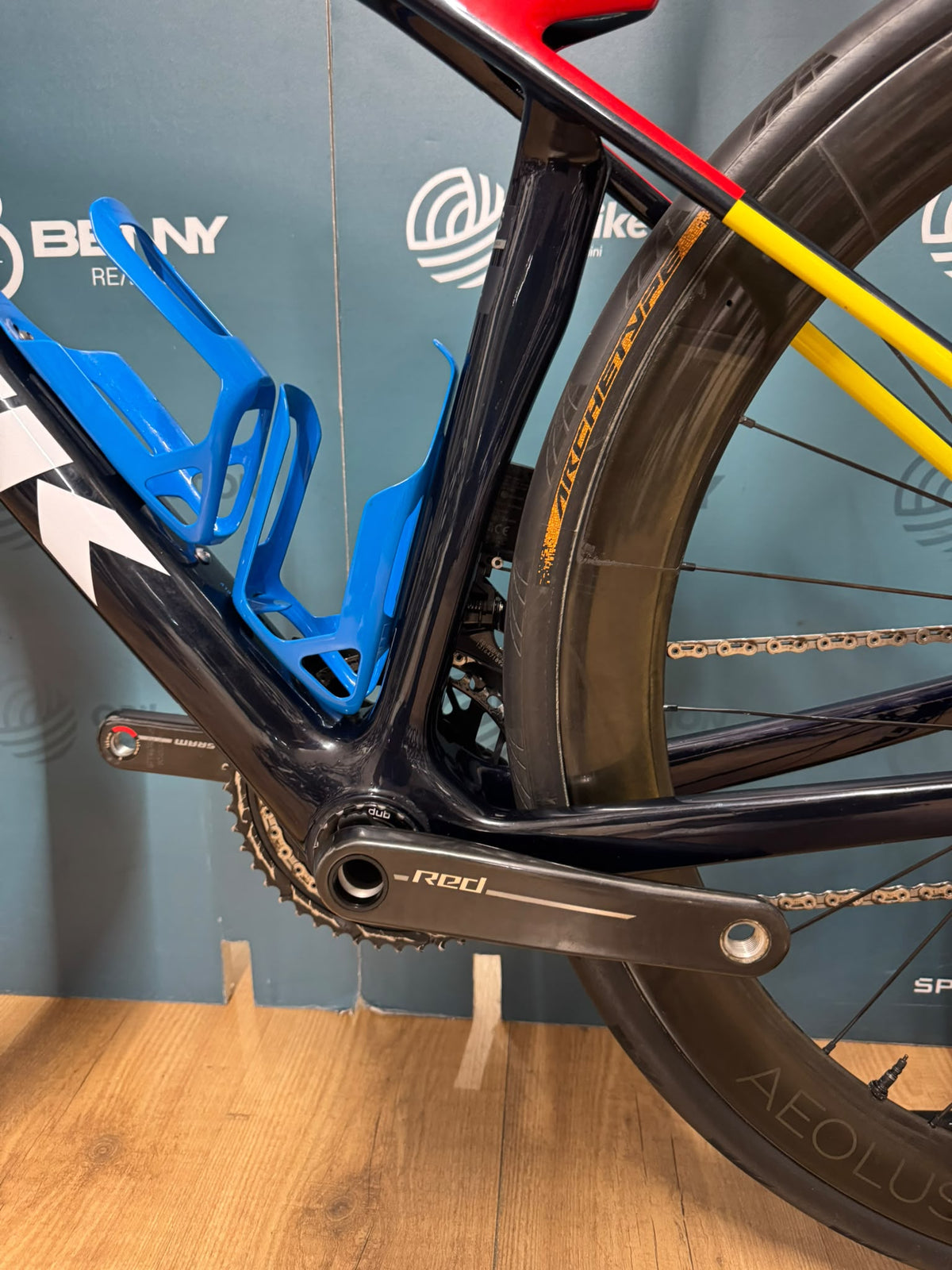 Trek Madone SLR 9 Gen 8 Red E1 Taglia XS - Usata