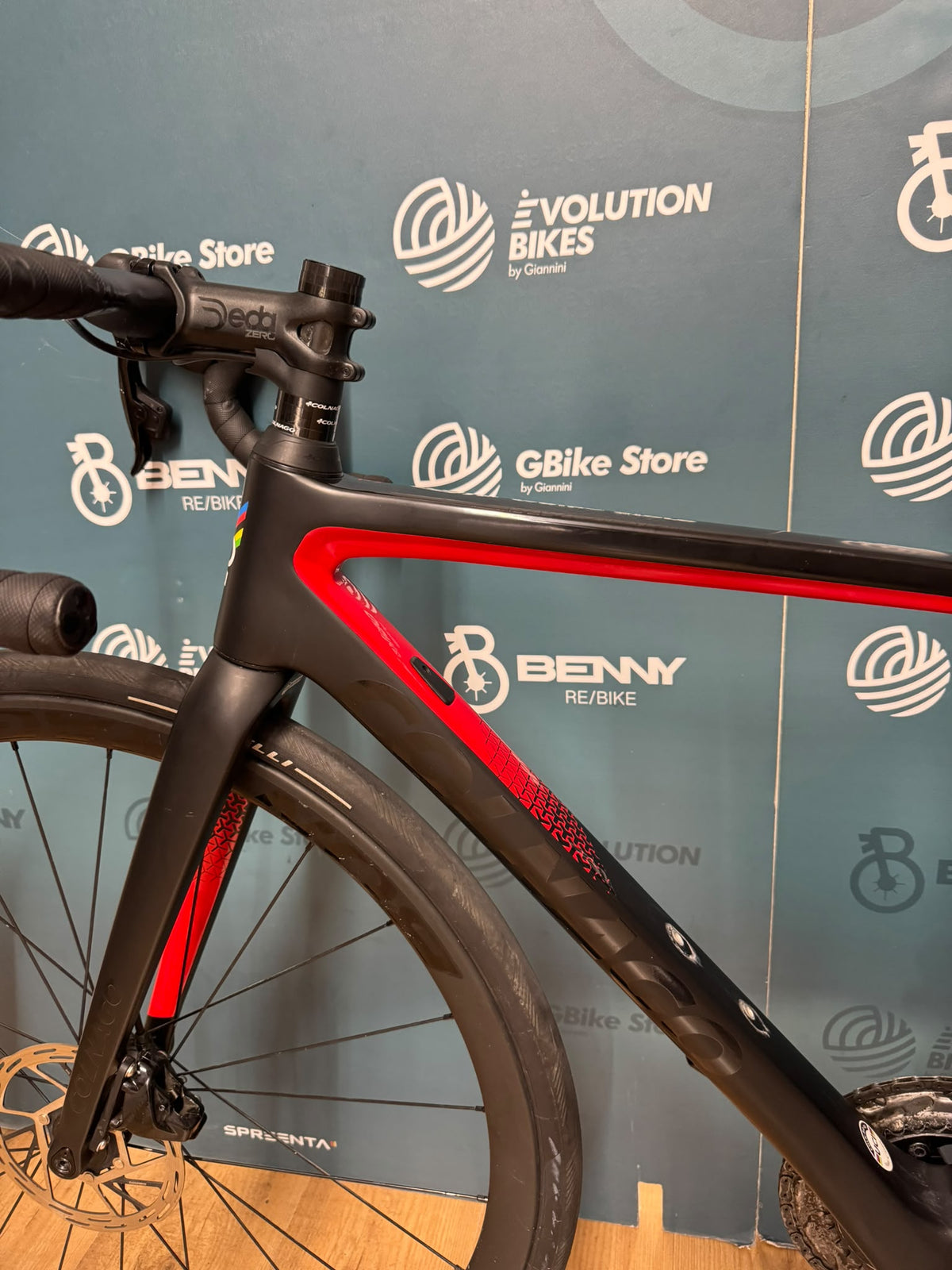 Colnago V3 Disc AXS Taglia 45S - Usata
