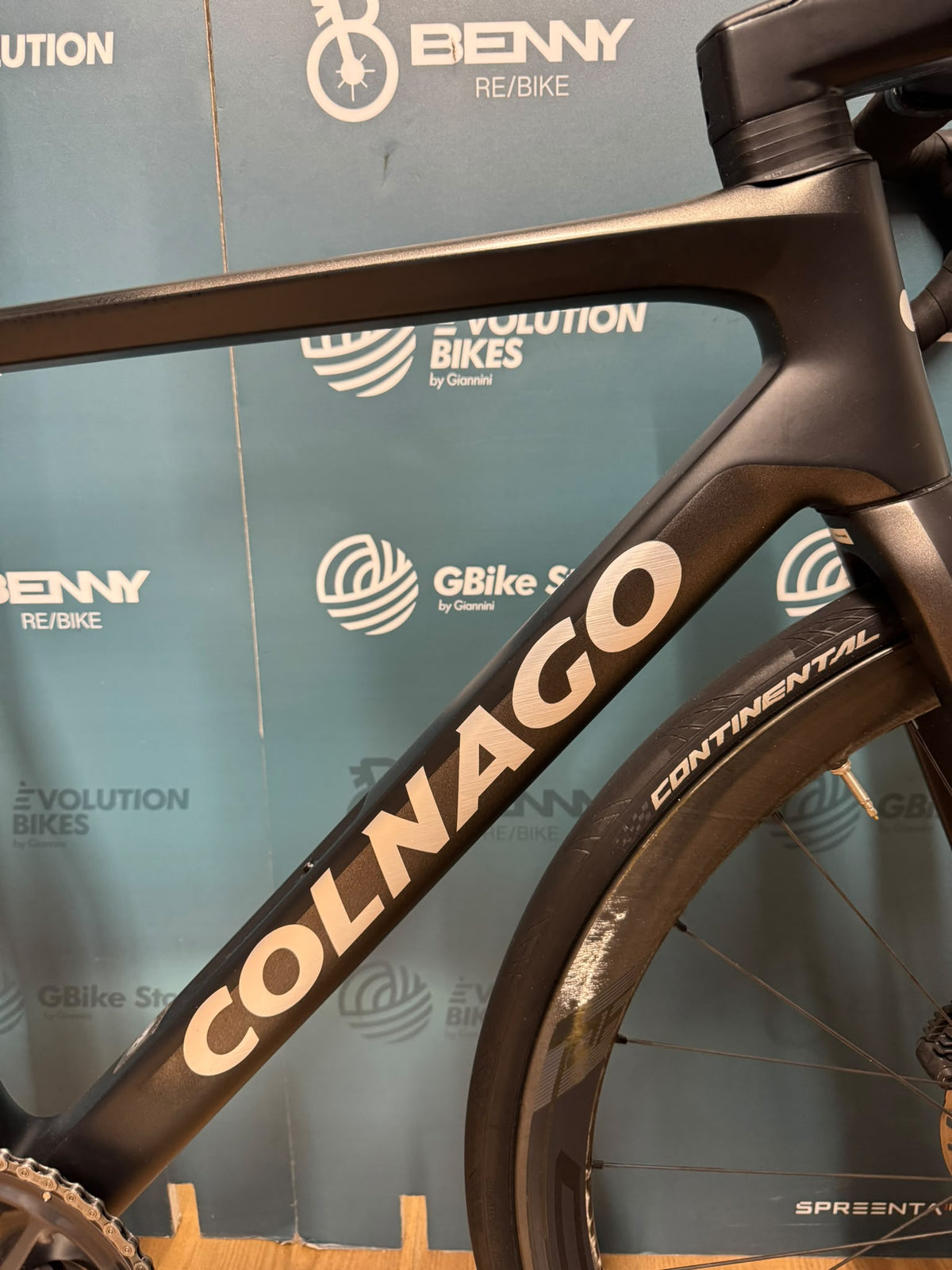 Colnago V4Rs UAE Team Emirates Taglia 485 - Usata